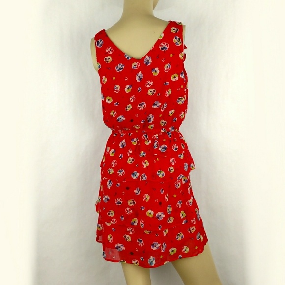 XHILIRATION tiered ruffled floral dress. Medium - Picture 4 of 5